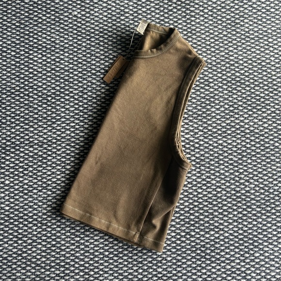 NWT SKIMS Outdoor Basics Tank - Picture 5 of 6